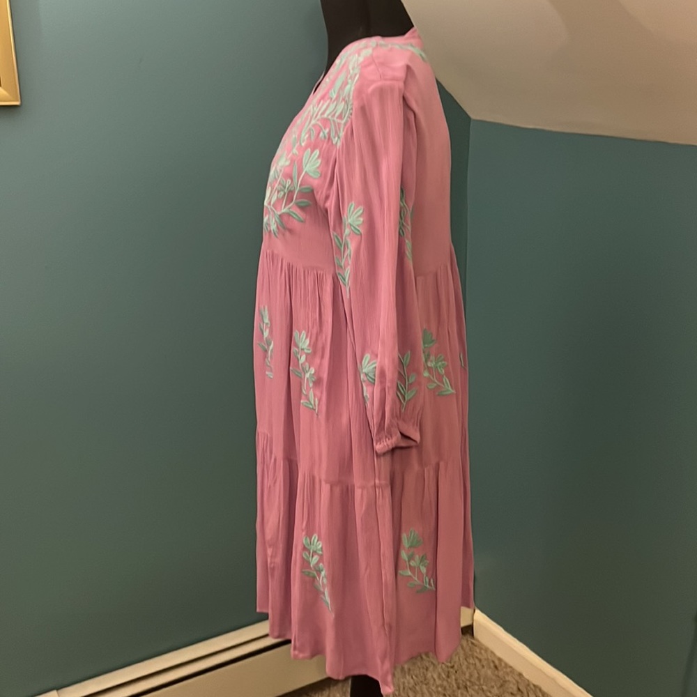 J. Marie Lilac Floral Embroidered Tiered Dress Size Small - Picture 10 of 16